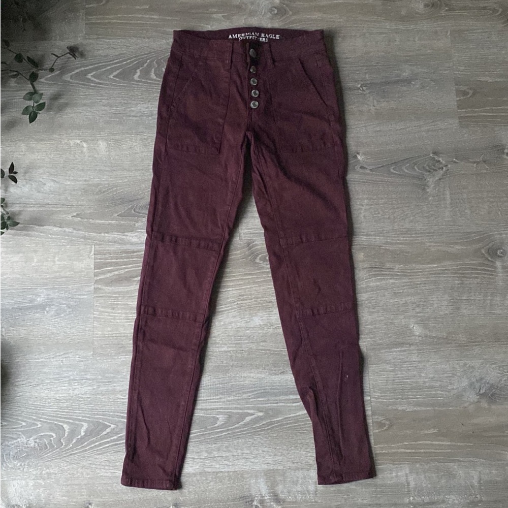 *LIKE NEW* American Eagle Super Stretch Maroon Jeggings (Size 2)